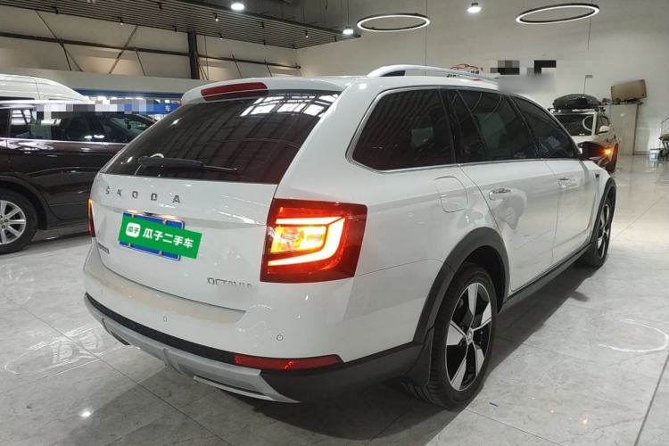 Used Skoda Octavia 2019 TSI280 DSG Luxury Edition Station Wagon China VI Standard Rear Right 45 Deg