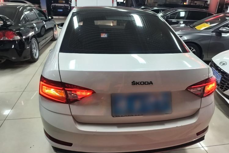 Used Skoda Octavia 2019 TSI280 DSG SmartDrive Luxury Edition China VI Rear