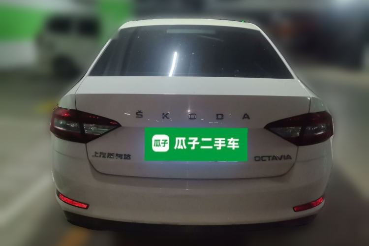 Used Skoda Octavia 2019 1.5L Automatic SmartDrive Comfort Edition China VI Standard Rear