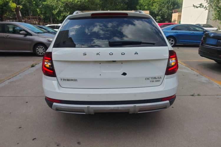 Used Skoda Octavia 2019 TSI280 DSG Luxury Edition Station Wagon China VI Standard Rear