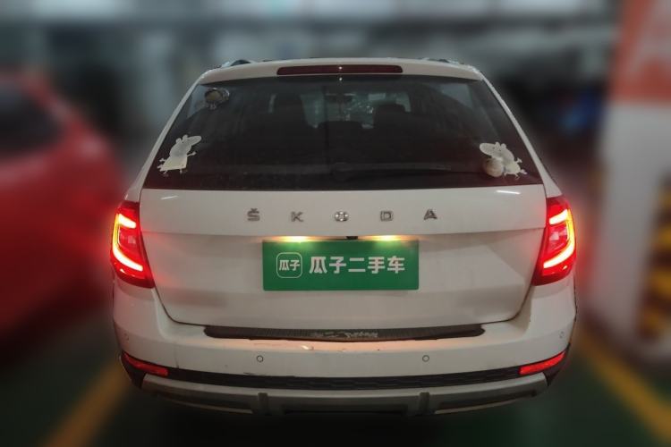 Used Skoda Octavia 2019 TSI280 DSG Luxury Edition Station Wagon China VI Standard Rear