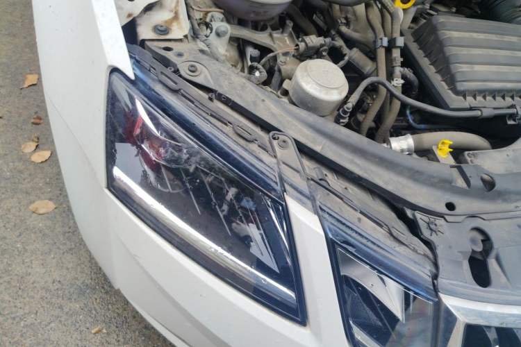 Used Skoda Octavia 2019 TSI280 DSG SmartDrive Luxury Edition China VI Right Front Headlight