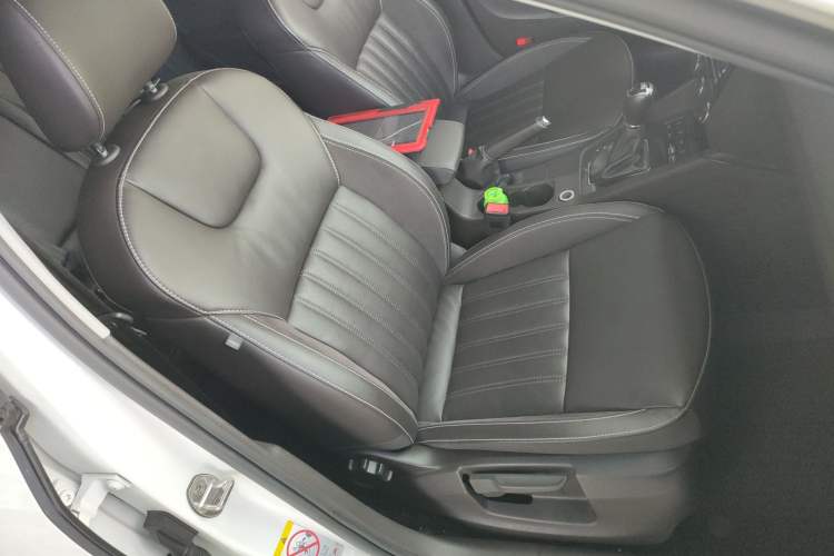 Used Skoda Octavia 2019 TSI280 DSG Flagship Wagon China VI Standard Right Front Seat