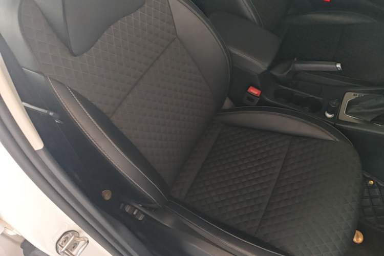 Used Skoda Octavia 2019 TSI280 DSG Luxury Edition Right Front Seat