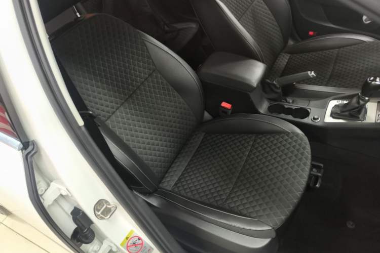 Used Skoda Octavia 2019 TSI280 DSG SmartDrive Luxury Edition China VI Right Front Seat