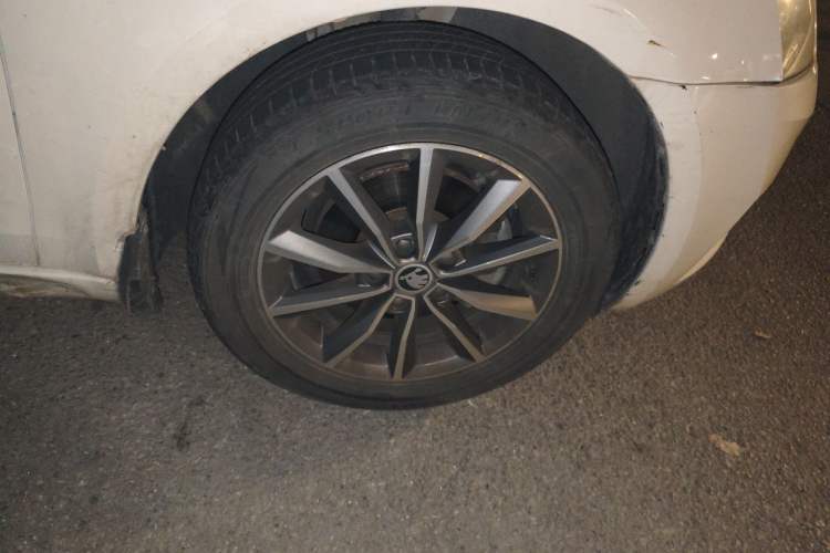 Used Skoda Octavia 2019 1.5L Automatic SmartDrive Comfort Edition China VI Standard Right Front Wheel Hub