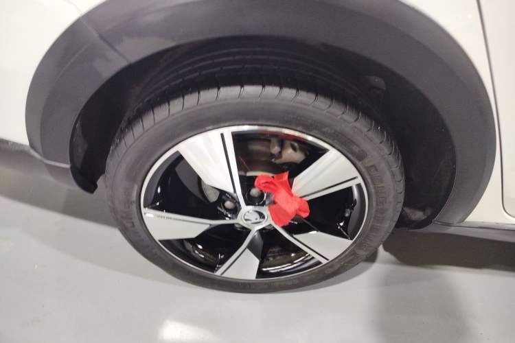 Used Skoda Octavia 2019 TSI280 DSG Luxury Edition Station Wagon China VI Standard Right Rear Wheel Hub