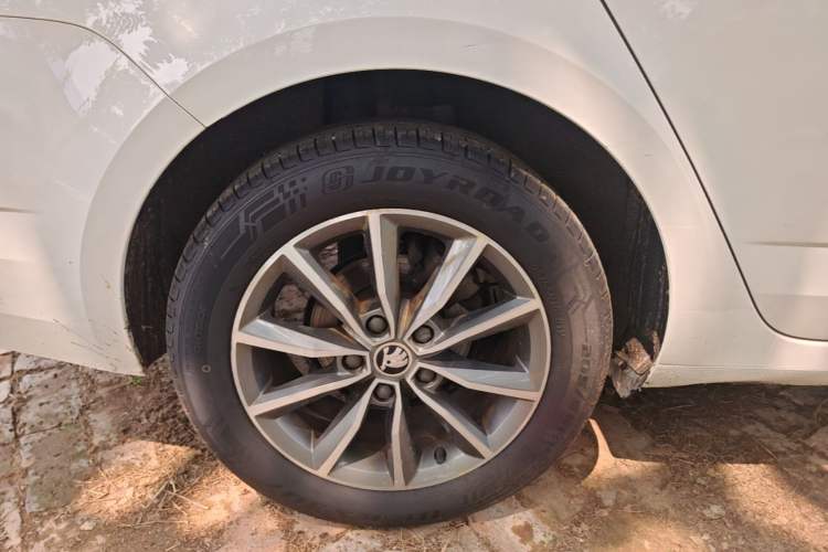 Used Skoda Octavia 2019 1.5L Automatic SmartDrive Comfort Edition China VI Standard Right Rear Wheel Hub