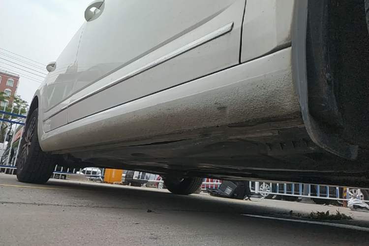 Used Skoda Octavia 2019 TSI230 DSG Luxury Edition Right Side Sill