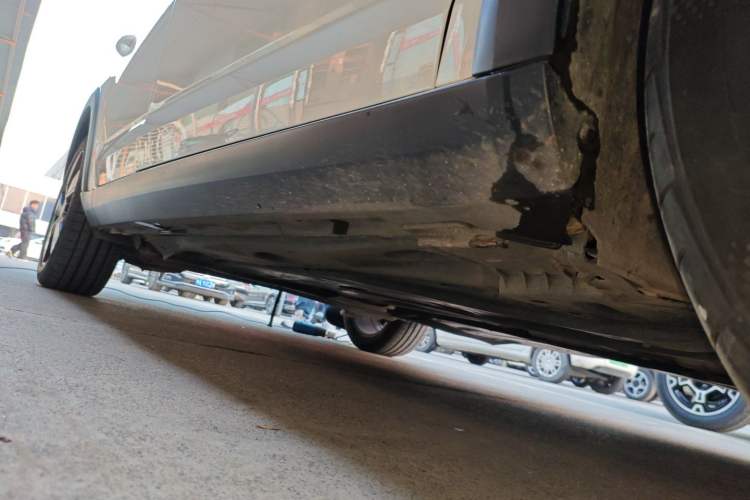 Used Skoda Octavia 2019 TSI280 DSG Luxury Edition Station Wagon China VI Standard Right Side Sill