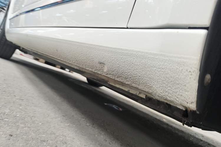 Used Skoda Octavia 2019 1.5L Automatic Luxury Edition Right Side Sill