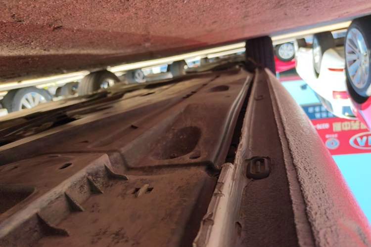 Used Skoda Octavia 2019 TSI230 DSG Luxury Edition Right Side Sill