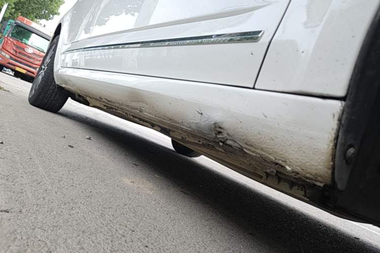 Used Skoda Octavia 2019 TSI230 DSG SmartDrive Luxury Edition China VI Right Side Sill