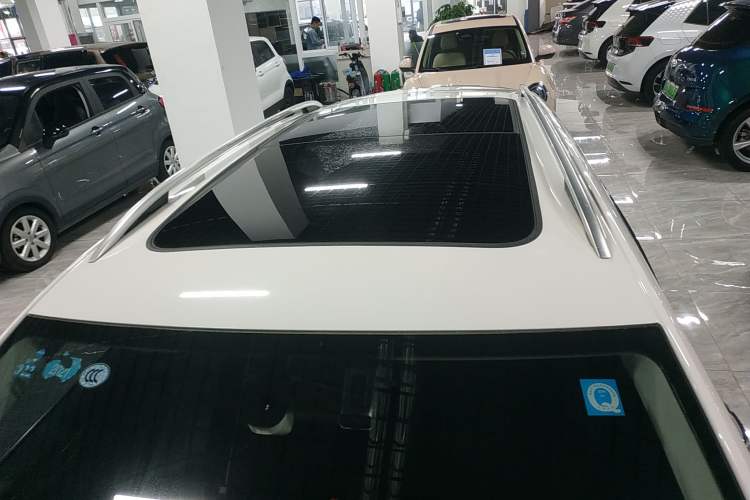 Used Skoda Octavia 2019 TSI280 DSG Luxury Edition Station Wagon China VI Standard Roof