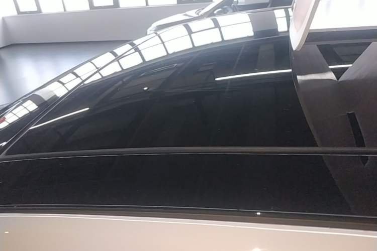 Used Skoda Octavia 2019 1.5L Automatic Smart Drive Luxury Edition China VI Standard Roof