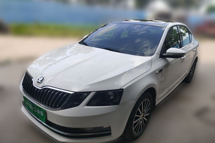 Used Skoda Octavia 2019 TSI230 DSG Luxury Edition Guazi used car, China used car export, Used car for sale, Used  cars, Cheapest cars for sale