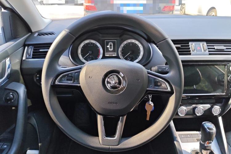Used Skoda Octavia 2019 TSI230 DSG Luxury Edition Steering Wheel