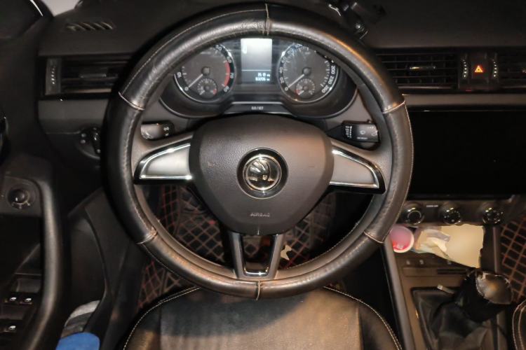 Used Skoda Octavia 2019 1.5L Manual Standard Edition China VI Steering Wheel