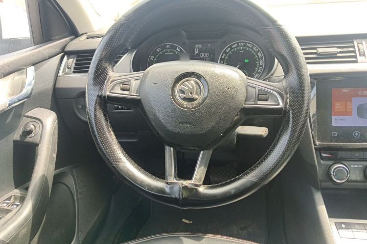 Used Skoda Octavia 2019 1.5L Automatic SmartDrive Comfort Edition China V Standard Steering Wheel