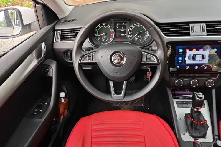 Used Skoda Octavia 2019 1.5L Automatic SmartDrive Comfort Edition China V Standard Steering Wheel