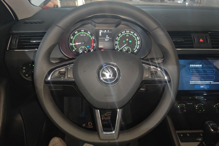 Used Skoda Octavia 2019 TSI230 DSG Smart & Comfort Edition China VI Standard Steering Wheel