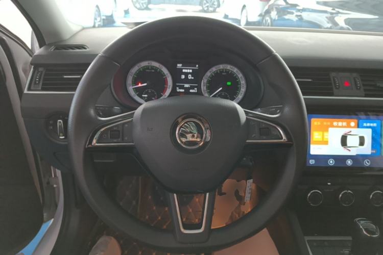 Used Skoda Octavia 2019 1.5L Automatic Smart Drive Luxury Edition China V Standard Steering Wheel