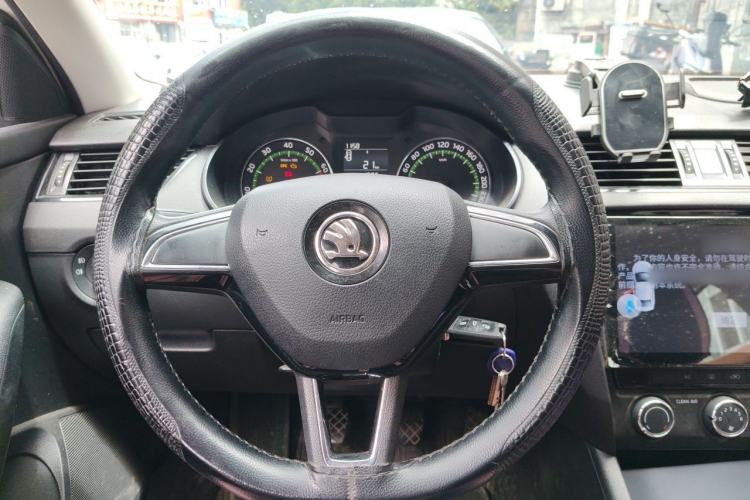 Used Skoda Octavia 2019 1.5L Manual Standard Edition China V Steering Wheel