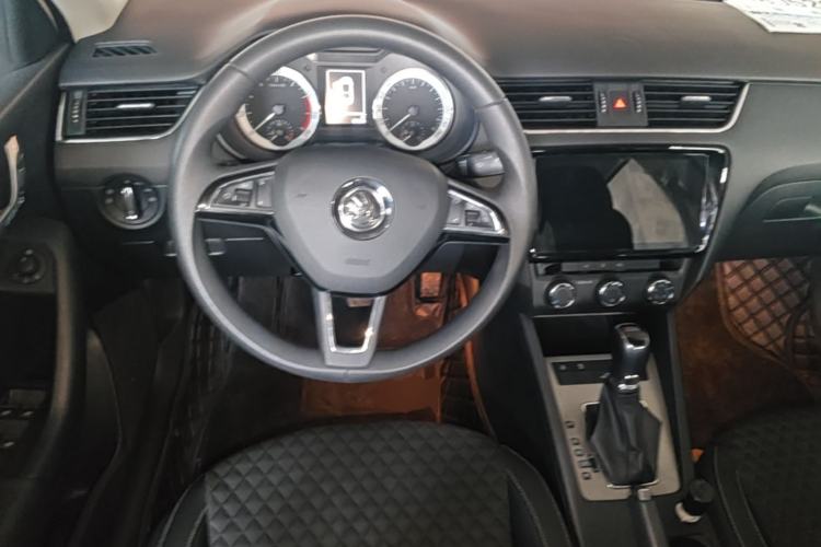 Used Skoda Octavia 2019 TSI280 DSG Luxury Edition Steering Wheel