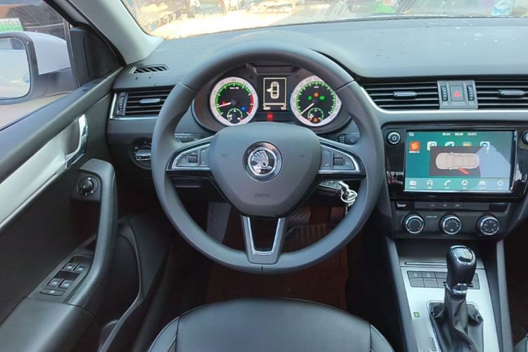 Used Skoda Octavia 2019 TSI230 DSG Luxury Edition Steering Wheel
