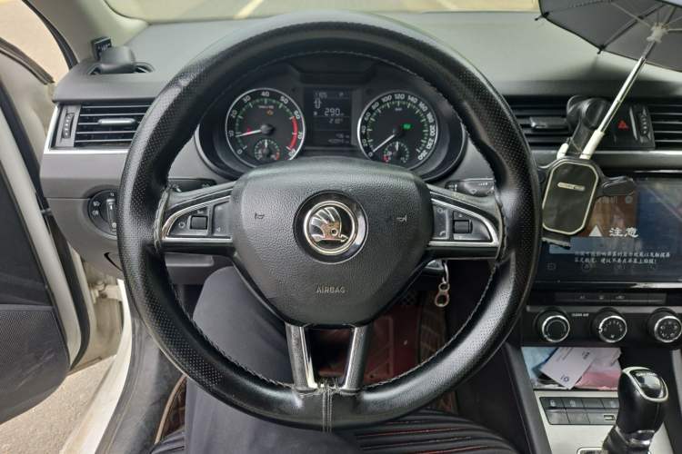 Used Skoda Octavia 2019 1.5L Automatic SmartDrive Comfort Edition China VI Standard Steering Wheel