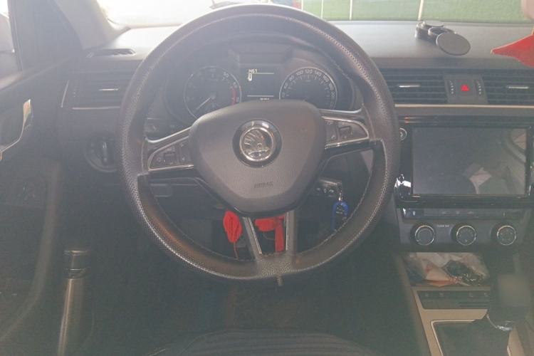 Used Skoda Octavia 2019 1.5L Manual Comfort Edition Steering Wheel