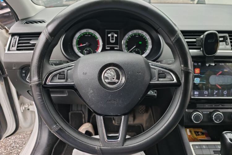 Used Skoda Octavia 2019 TSI230 DSG Luxury Edition Steering Wheel