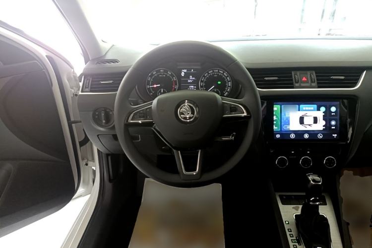 Used Skoda Octavia 2019 1.5L Automatic SmartDrive Comfort Edition China VI Standard Steering Wheel