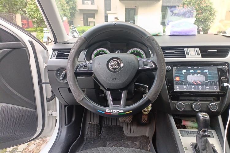 Used Skoda Octavia 2019 TSI230 DSG Comfort Edition Steering Wheel