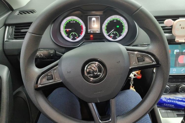 Used Skoda Octavia 2019 TSI230 DSG Luxury Edition Steering Wheel