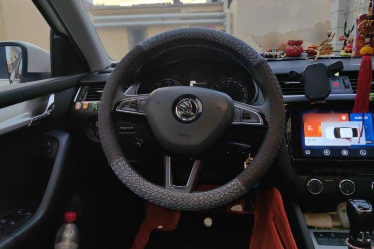 Used Skoda Octavia 2019 1.5L Automatic SmartDrive Comfort Edition China V Standard Steering Wheel