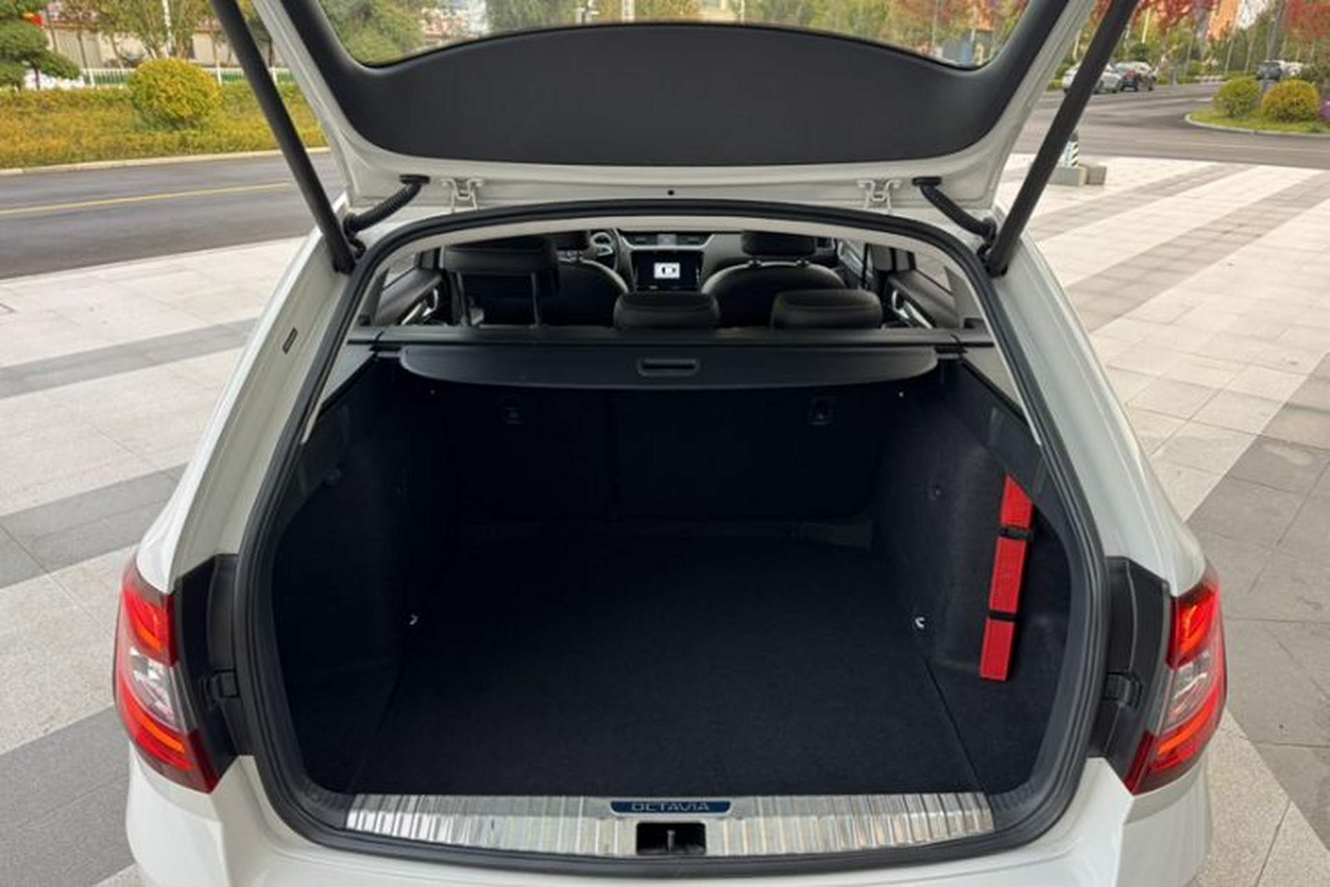 Used Skoda Octavia 2019 TSI280 DSG Flagship Wagon China VI Standard Trunk
