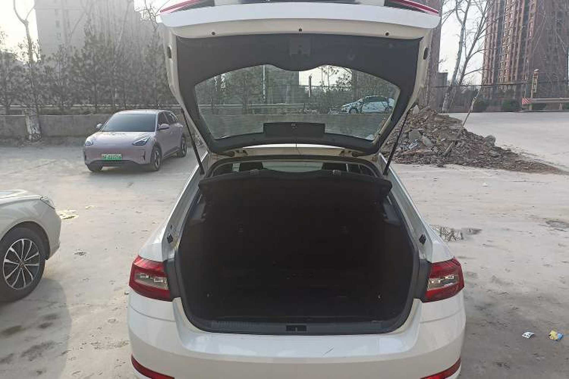 Used Skoda Octavia 2019 TSI230 DSG Luxury Edition Trunk