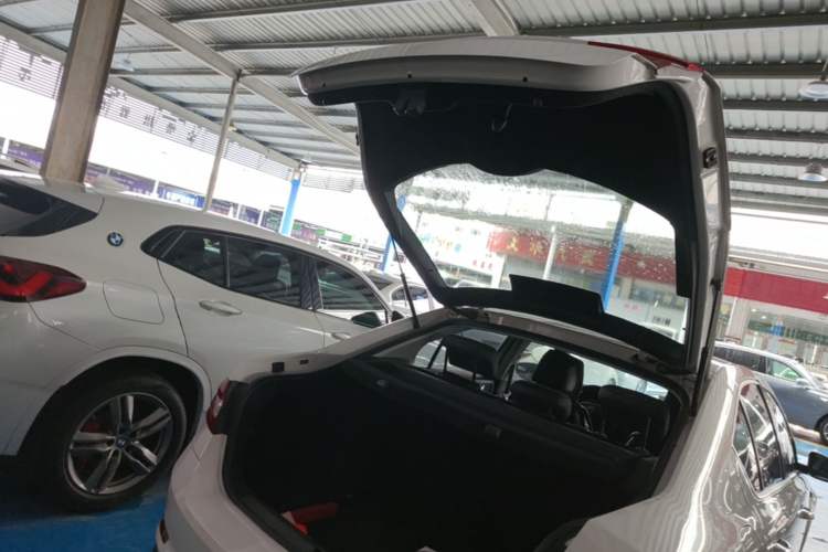 Used Skoda Octavia 2019 1.5L Automatic Smart Drive Luxury Edition China V Standard Trunk