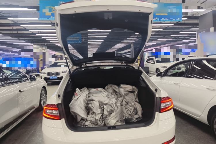 Used Skoda Octavia 2019 1.5L Automatic Smart Drive Luxury Edition China V Standard Trunk