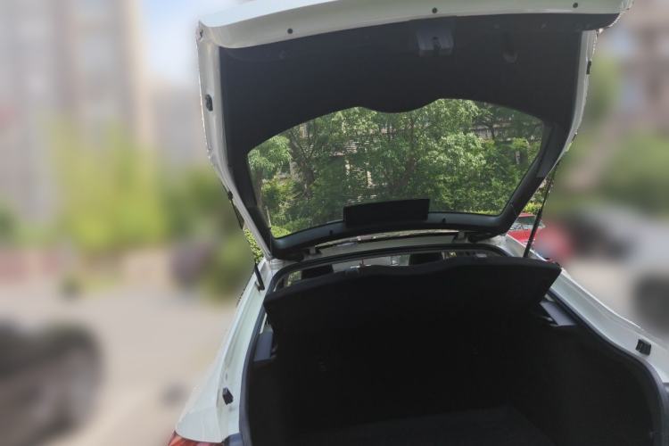 Used Skoda Octavia 2019 TSI280 DSG SmartDrive Luxury Edition China VI Trunk