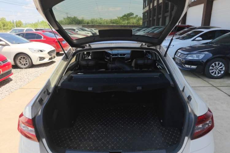 Used Skoda Octavia 2019 1.5L Automatic SmartDrive Comfort Edition China V Standard Trunk