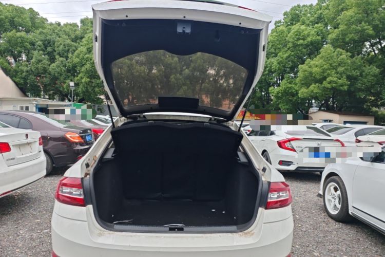 Used Skoda Octavia 2019 TSI230 DSG Luxury Edition Trunk