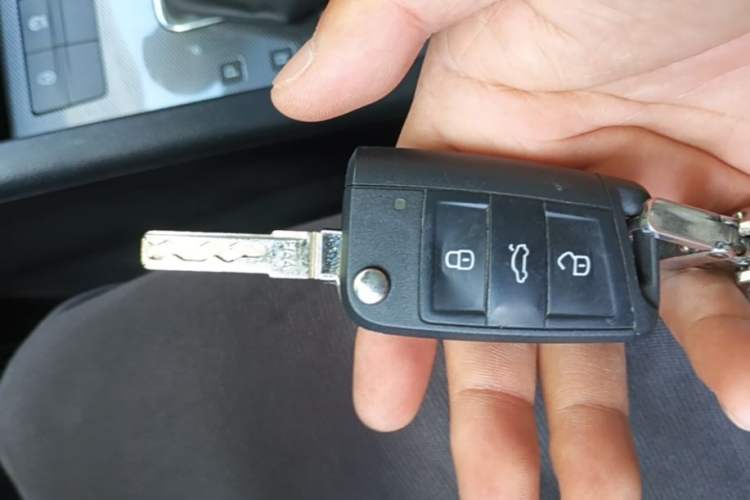 Used Skoda Octavia 2019 TSI230 DSG Luxury Edition Station Wagon China V Standard Vehicle Key