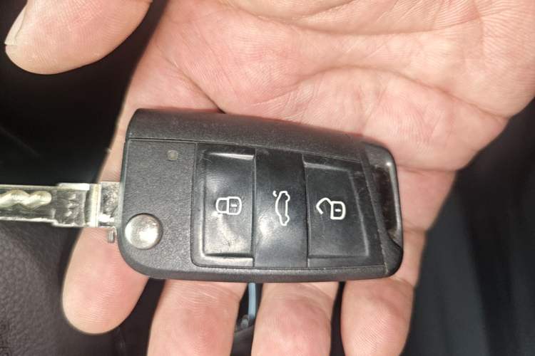 Used Skoda Octavia 2019 1.5L Automatic Comfort Edition Vehicle Key