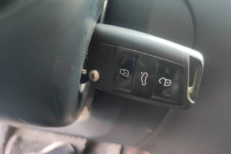 Used Skoda Octavia 2019 1.5L Automatic Luxury Edition Vehicle Key