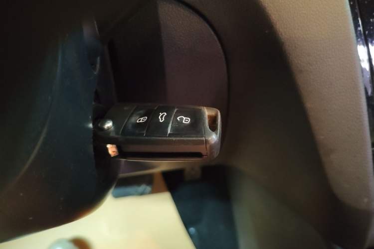 Used Skoda Octavia 2019 1.5L Automatic Comfort Edition Vehicle Key