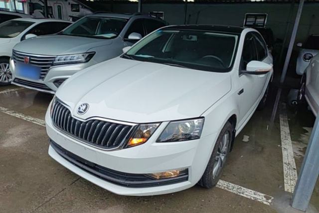Used Skoda Octavia 2019 TSI230 DSG Smart & Comfort Edition China VI Standard
