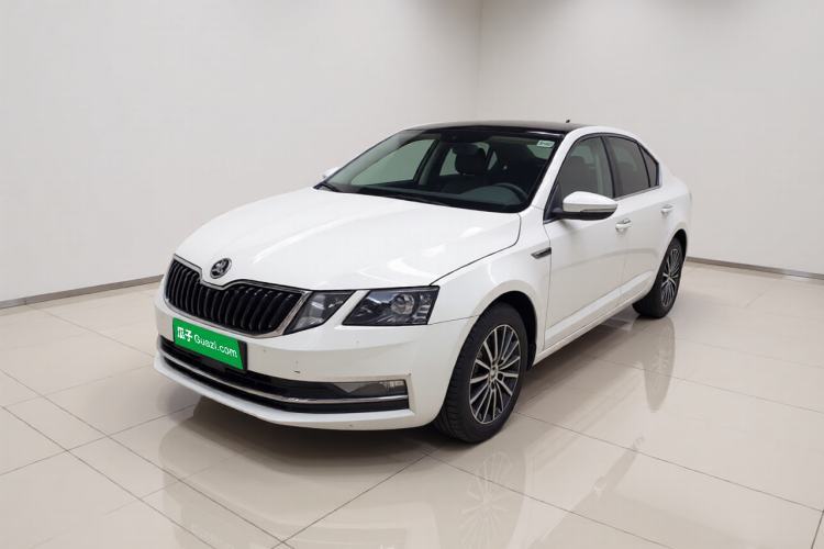 Used Skoda Octavia 2019 TSI230 DSG Comfort Edition Guazi used car, China used car export, Used car for sale, Used  cars, Cheapest cars for sale