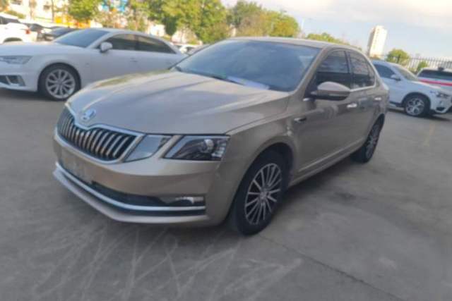Used Skoda Octavia 2019 1.5L Automatic Smart Drive Luxury Edition China VI Standard